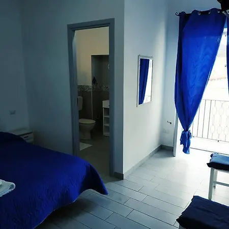 Lo Nardo Hotel apartamentowy Lipari (Isola Lipari)