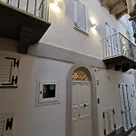 Lo Nardo Apartahotel