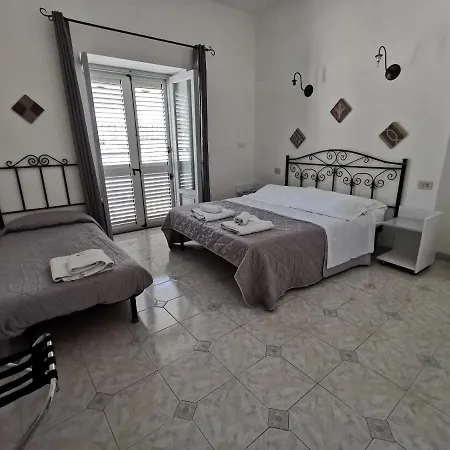 Lo Nardo شقة فندقية ليباري