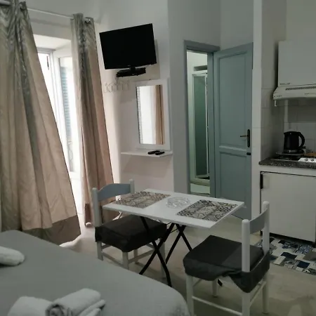 Lo Nardo Lägenhetshotell Lipari (Isola Lipari)